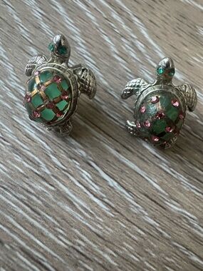 Betsey Johnson silver tone turtle earrings